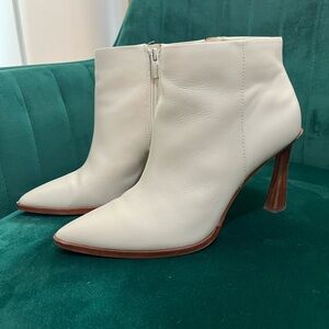 Vince Camuto Cream Leather Heeled Boots
